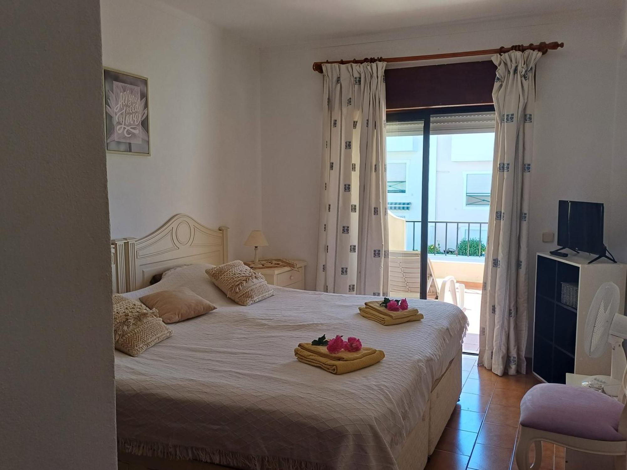 Apartment Amoreira Алвор Екстериор снимка